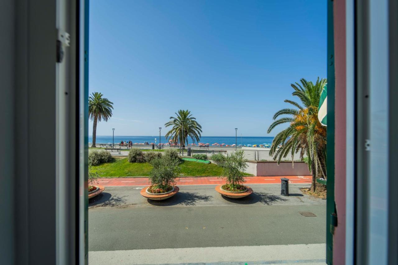 106 - Casa Di Alice, Fronte Vista Mare,20metri Spiaggia
